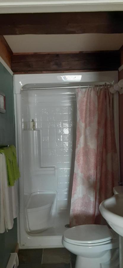 Mountainview Solitude Inn Riverside ภายนอก รูปภาพ